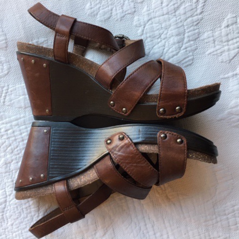 Dansko Frida Strappy Wedge Sandals (38)